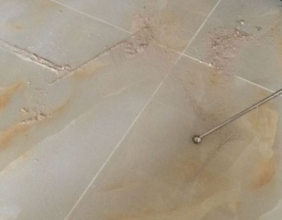 辉县瓷砖空鼓维修公司分享粘合剂选择不当在瓷砖铺贴过程中可能导致以下问题